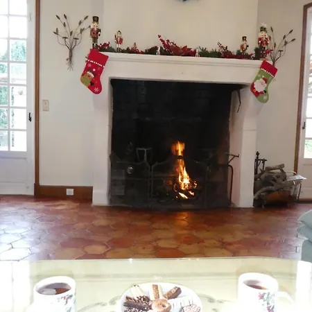 Domaine Du Paradis Des Oiseaux Guest house Mougins
